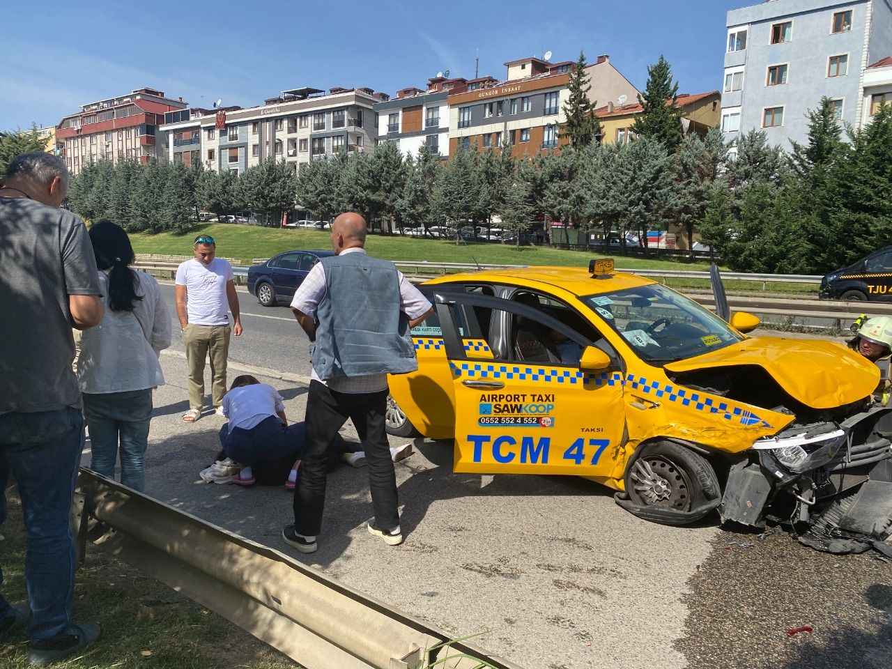 İstanbul'da Turist Taşıyan Yusuf Talan'ın Taksi Kazası - B Gazete